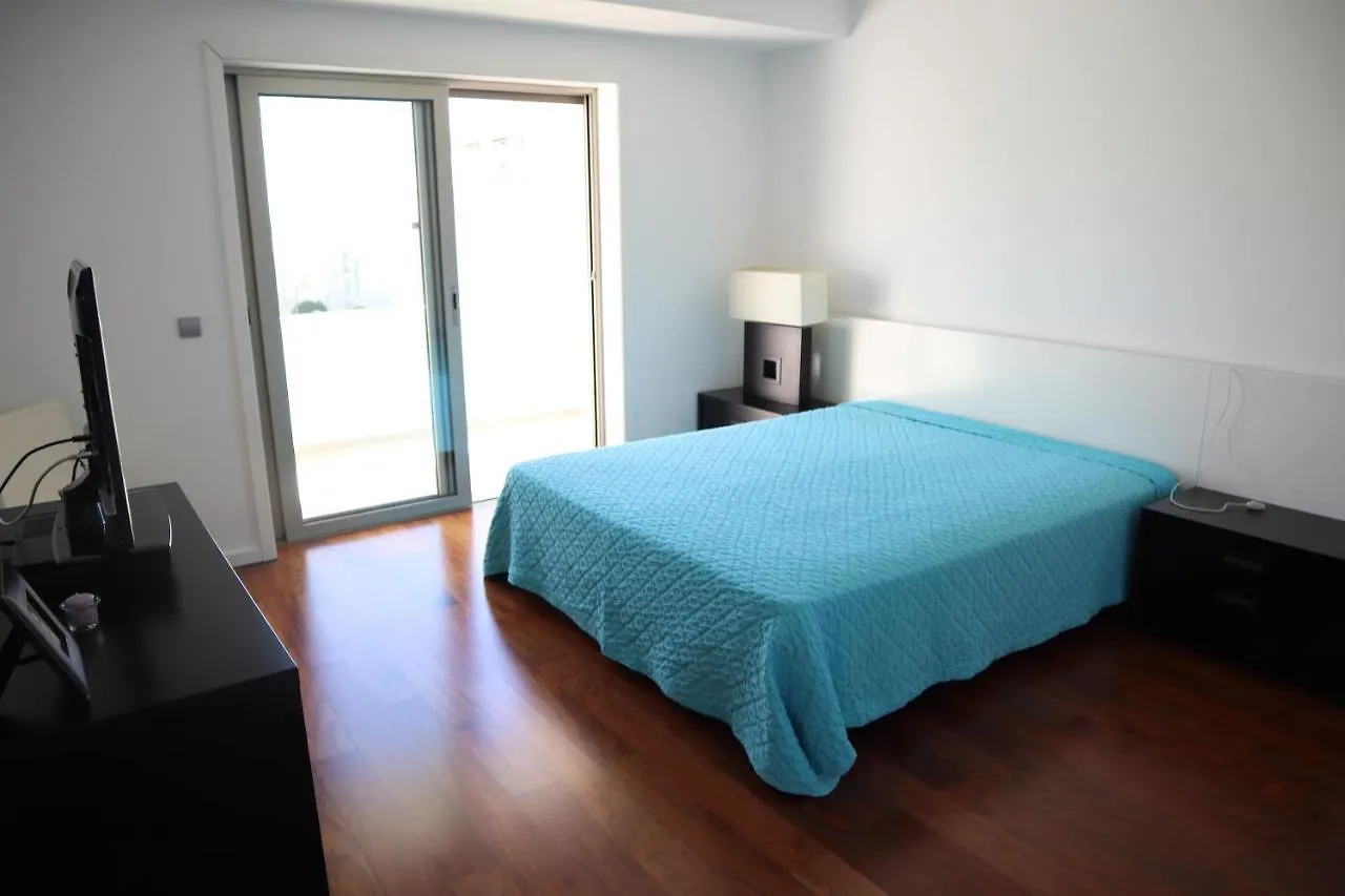 Villa Dos Salgados, 5Bdr, Beach Front, Near Salgados Golf Club Guia  Portugal