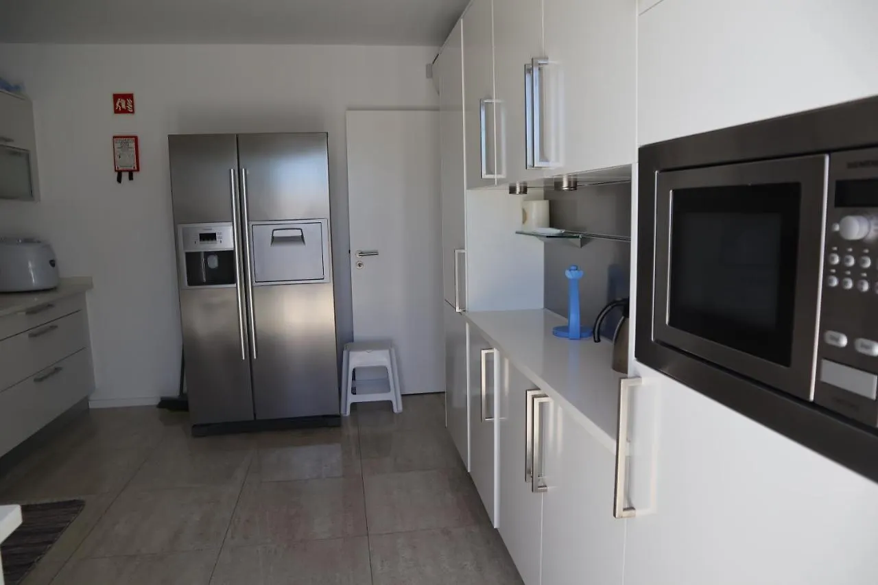 Villa Dos Salgados, 5Bdr, Beach Front, Near Salgados Golf Club Guia  Guia (Faro)