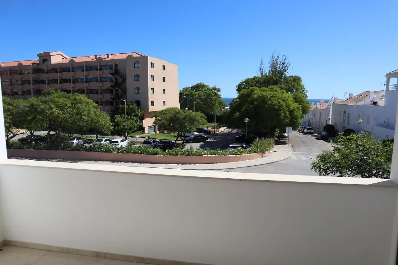 Villa Dos Salgados, 5Bdr, Beach Front, Near Salgados Golf Club Guia