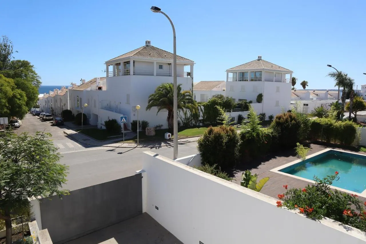 Villa Dos Salgados, 5Bdr, Beach Front, Near Salgados Golf Club Guia  Portugal